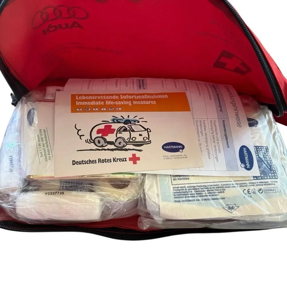 Audi A6 Quattro 1998-2004 First Aid Kit 4B0860281 *New-Read*